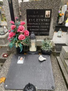 Grób Stanisława i Ireny Życzyńskich oraz prawdopodobnie Zofii Antoniny Rozpędowskiej, starszej siostry dziadka Leona. Tomaszów Mazowiecki