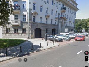 Dom na Ludnej 9. Widok od strony ulicy Okrąg 2022 rok.
